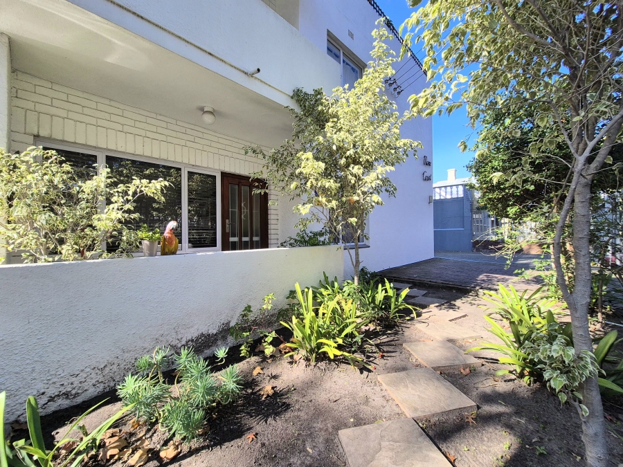 1 Bedroom Property for Sale in Wynberg Upper Western Cape